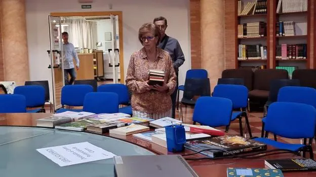 Los lectores de Mérida donan libros a los presos de Cáceres