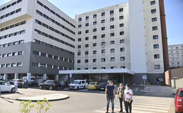 Herido tras un accidente en una empresa de hierros de Jerez de los Caballeros