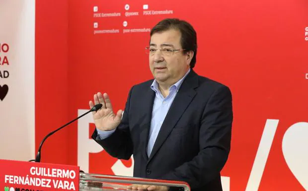 Imagen de archivo de Guillermo Fernández Vara en la sede regional del PSOE.