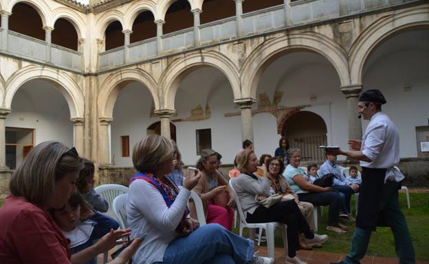 Buena acogida del Mercado de Dulces conventuales