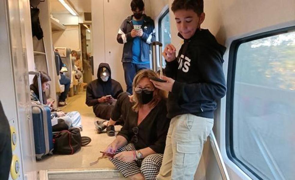 Renfe cesa a los responsables de Media Distancia, Alvia e Intercity y pide disculpas a los viajeros