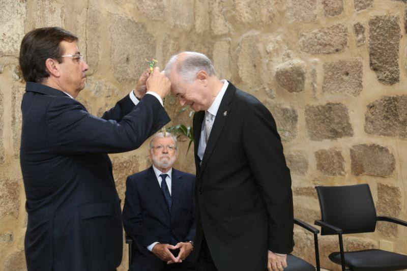 Moradiellos advierte de los riesgos de Europa, con «problemas internos y exteriores muy serios»