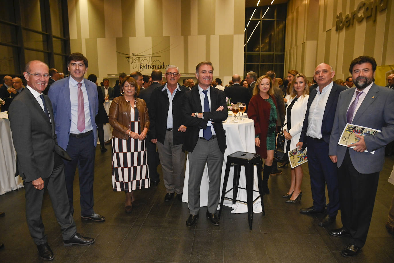 Presentación de la tercera edición de la revista Quién es Quién