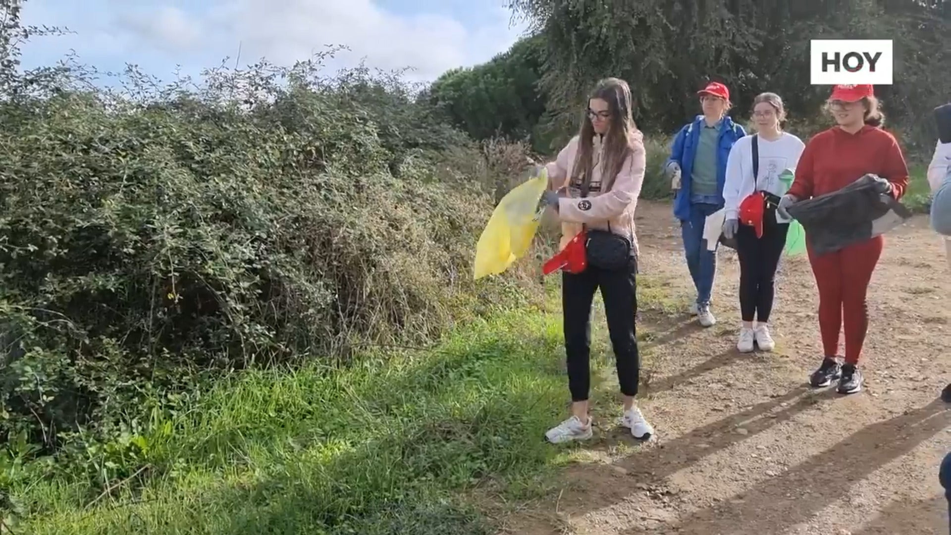 150 kilos menos de basura en el Guadiana