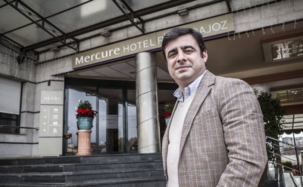 «Mi hotel ha pasado de pagar 9.000 a 27.000 euros al mes de luz»