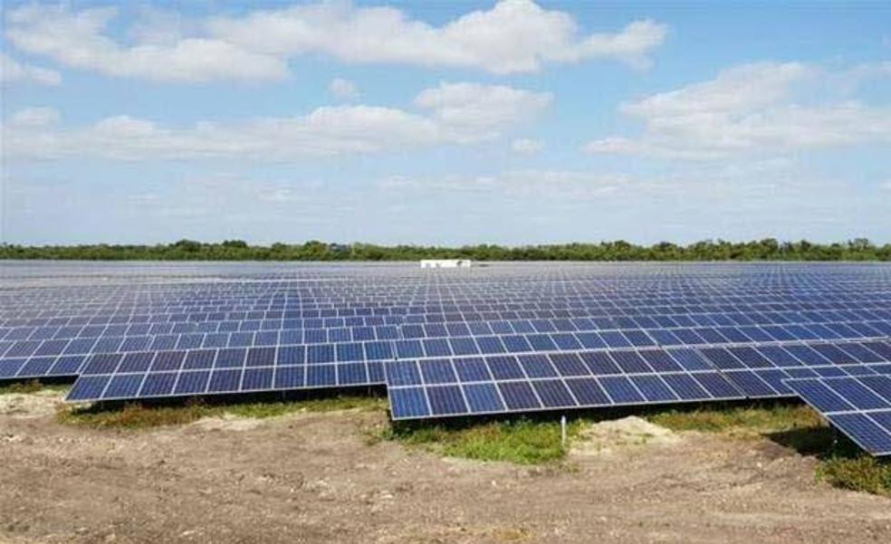 La empresa de la mina de Cáceres construirá con Alter Enersun una fotovoltaica de 350 magavatios