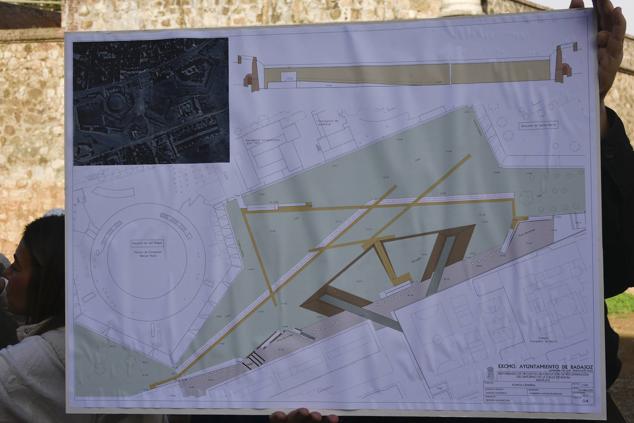 Badajoz reconstruirá la muralla por la calle Hermanos Merino