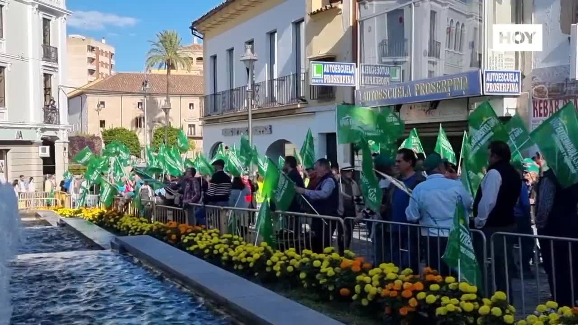 «La práctica tradicional de quema de podas es la mejor. No entendemos por qué una orden tan restrictiva»