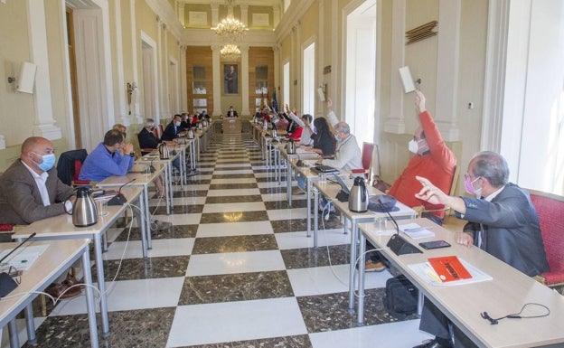 El IBI sanitario y la subida salarial lastran las cuentas municipales de Cáceres para 2023