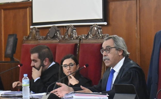 Las cámaras del bar JM grabaron la carrera del acusado y el momento de disparar