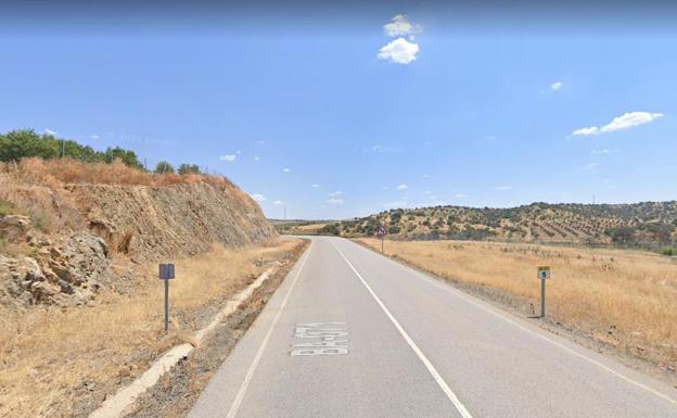 Un hombre de 40 años, grave tras una salida de vía cerca de Feria