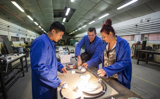 Hacia la reinserción estudiando FP entre rejas en Cáceres
