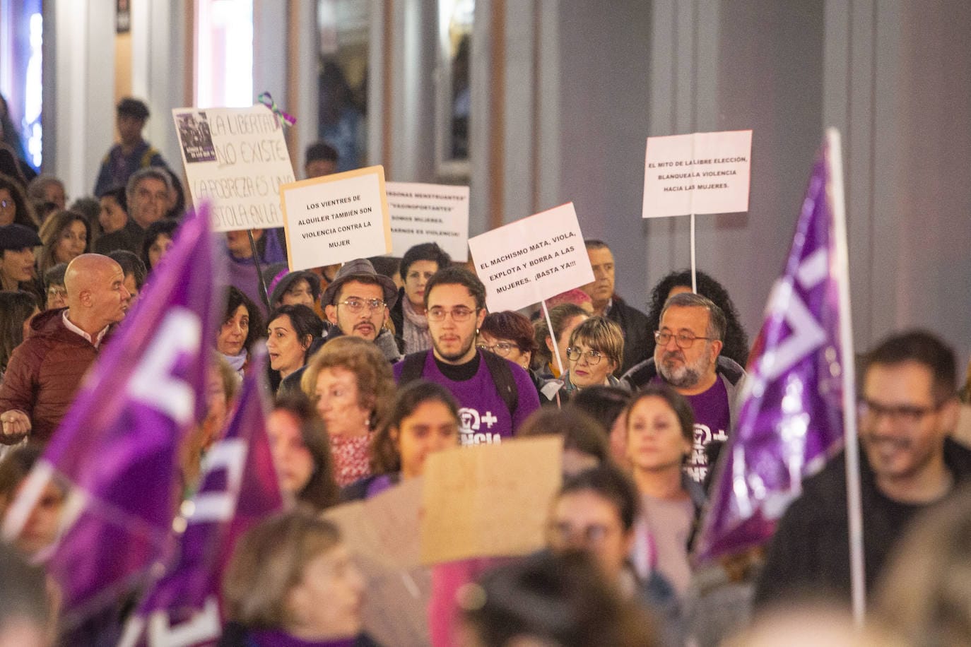 Manifestaciones contra la violencia machista en Extremadura