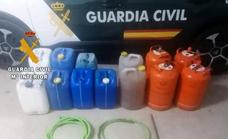 Dos hombres y una mujer investigados por robos de gasoil y bombonas en Valencia de Alcántara