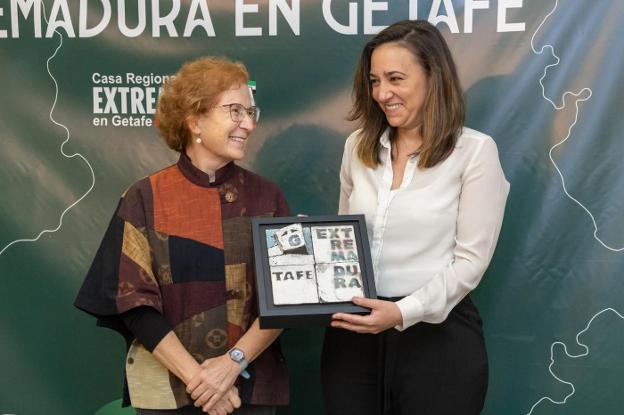 La extremeña Elena Campos recibe el premio en Ciencia e investigacion 2022