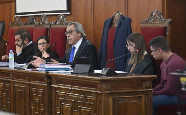 Condenado a 24 años de prisión el asesino del bar JM de Badajoz