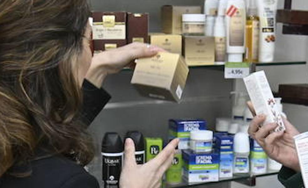 Juicio en Cáceres contra una dependienta que se quedó con 107.379 euros en dinero y cosméticos