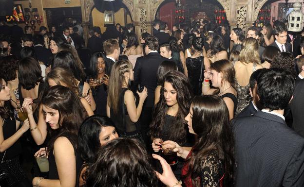 Los bares de Extremadura podrán cerrar hasta dos horas más tarde en días señalados de diciembre y enero