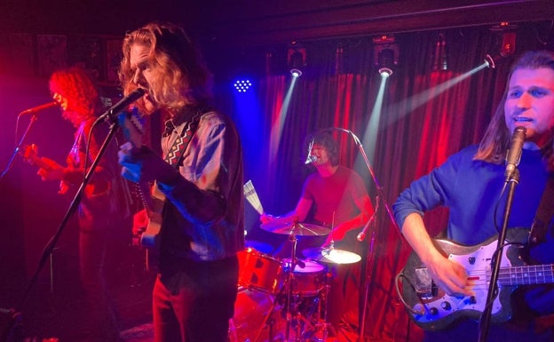 Un concierto secreto y literatura púrpura en Cáceres