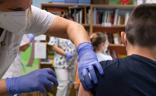 Los niños de 12 años tendrán gratis la vacuna del papiloma en enero