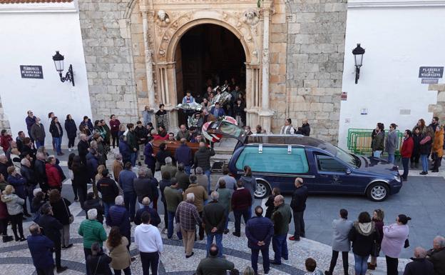 Olivenza llora la muerte de su vecino Carlos Álvarez