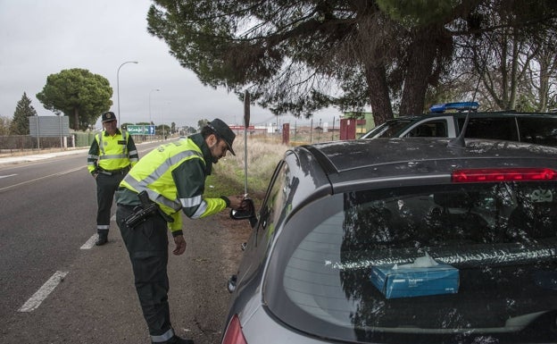 Policía y Guardia Civil anuncian controles de alcohol en Badajoz desde este miércoles