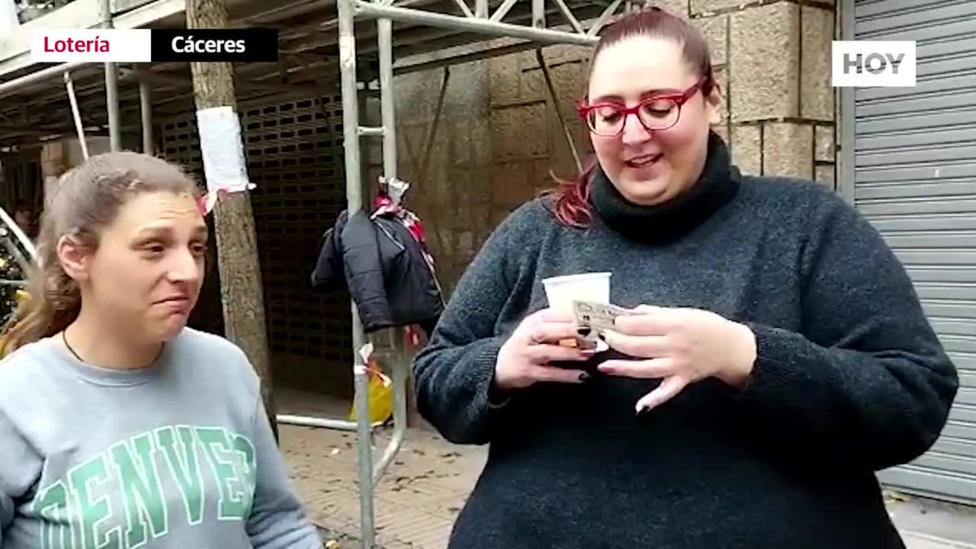 Dos amigas cacereñas, ganadoras del Gordo con un décimo comprado en Valladolid