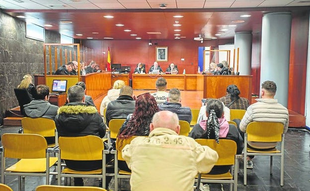 16 acusados por tráfico de drogas aceptan penas de hasta tres años de cárcel