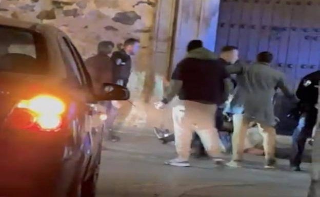 Los detenidos en la trifulca con la Policía Local en Cáceres denunciarán a los agentes por lesiones