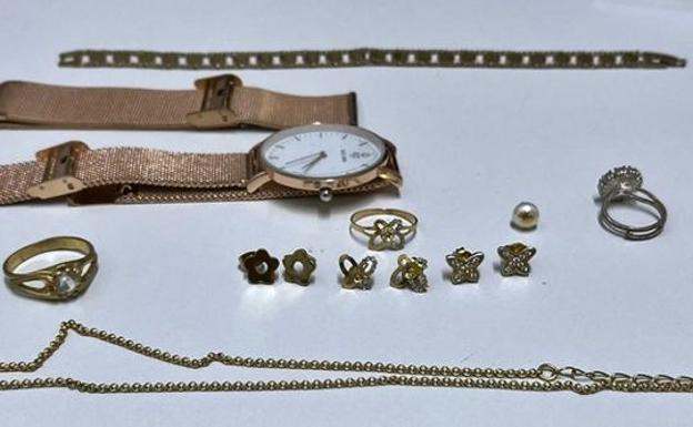 Detenidas seis personas por robar joyas en una vivienda en la barriada de la estación en Badajoz