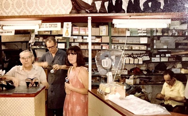 Comercios cacereños de cuando se fiaba