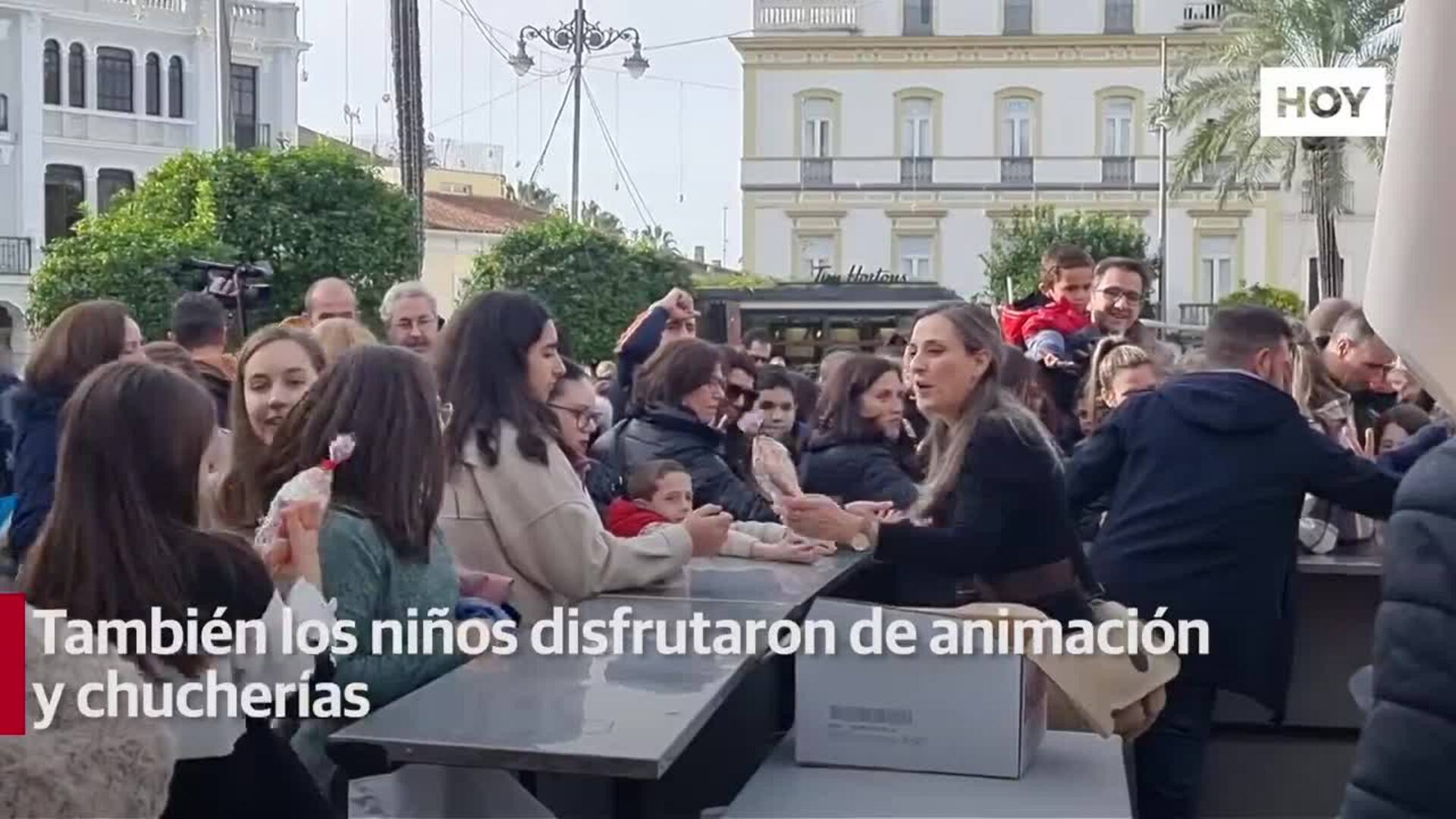 La Plaza de España de Mérida acogió una fiesta infantil de Fin de Año