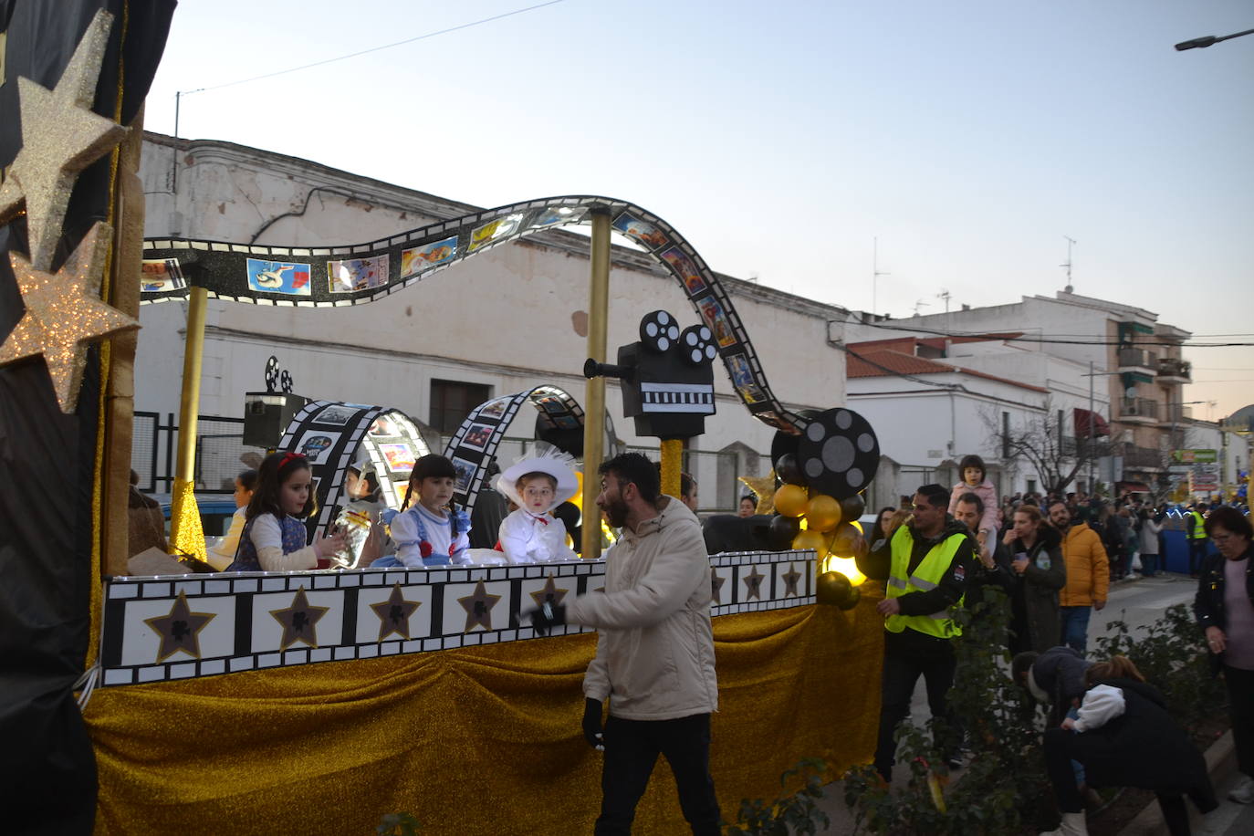 Los Reyes recorren las calles de las poblaciones extremeñas