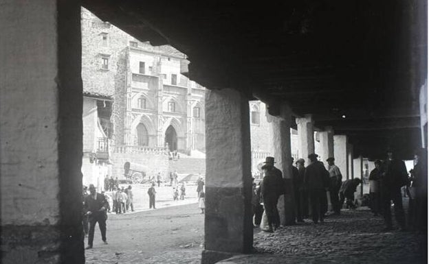 Bragueros a cinco pesetas en la Guadalupe de 1920