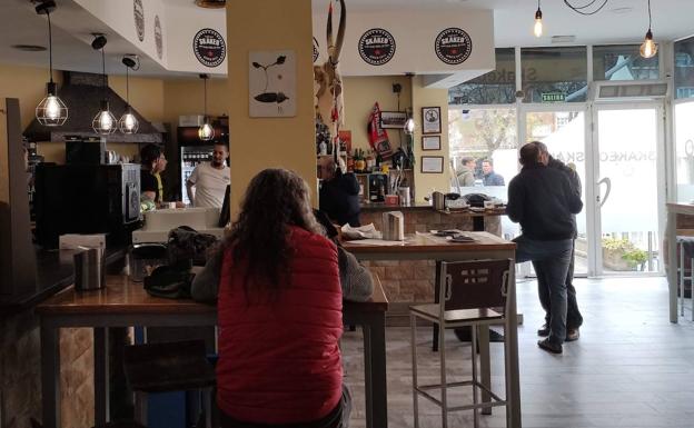 Skakeo: Un restaurante para comer en un ambiente desenfadado