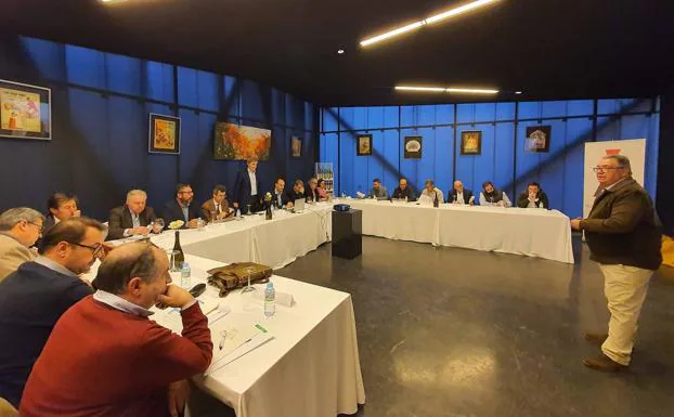 El consejo regulador de la DO Cava se reúne en Almendralejo por primera vez fuera de Cataluña