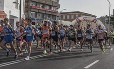 Casi 2.400 corredores disputarán este domingo en Badajoz la Vuelta al Baluarte