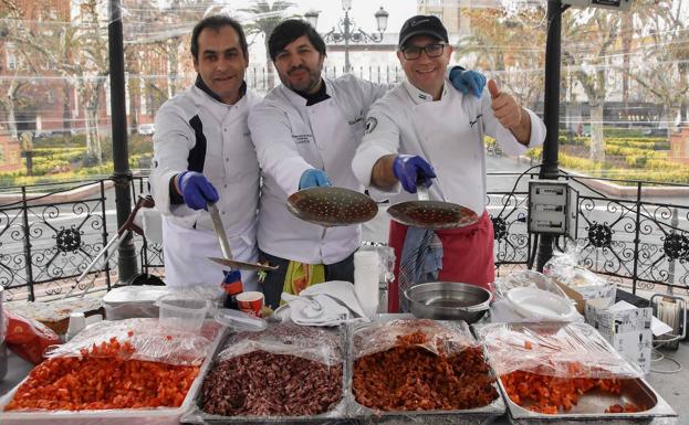 Vuelven las migas solidarias a Badajoz