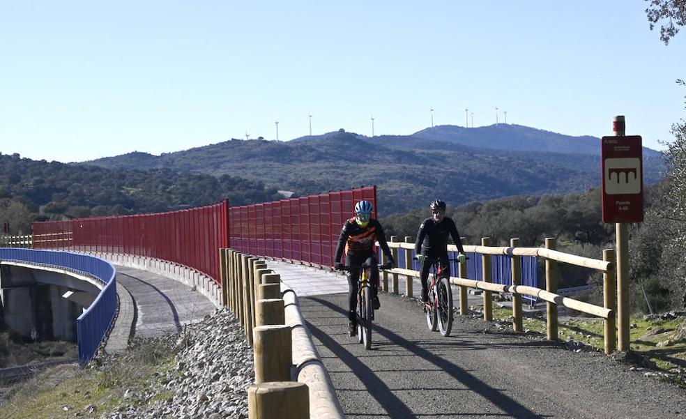 La nueva vía verde de Extremadura, en 12 paradas