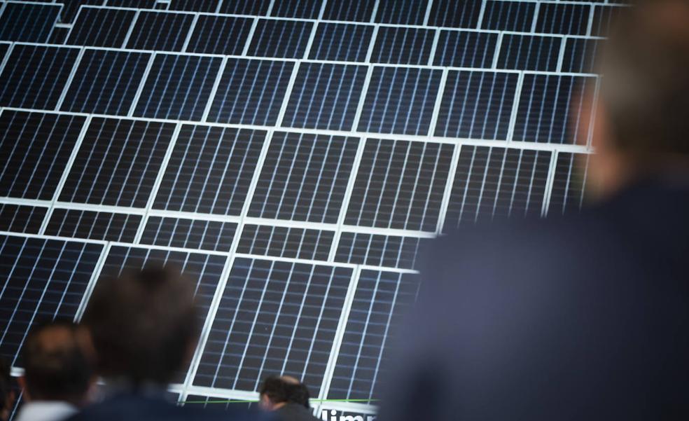El Gobierno autoriza con condiciones una gran fotovoltaica en Alcántara de Iberdrola