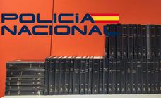 Dos detenidos en Cáceres por robar 212 libros de la biblioteca de la UEx