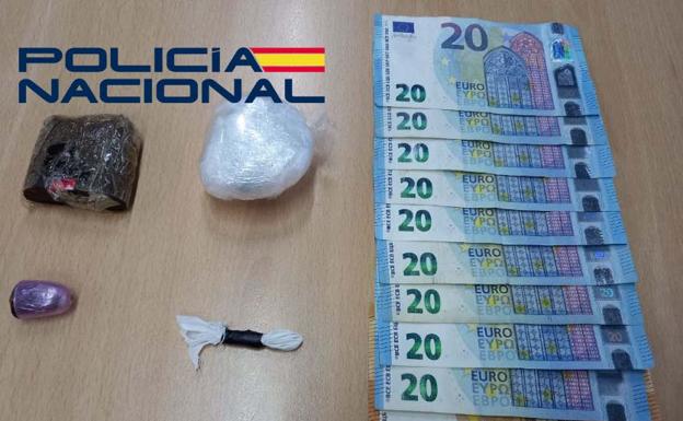 Detenidos los responsables de dos bares por tráfico de droga tras varios registros en Don Benito