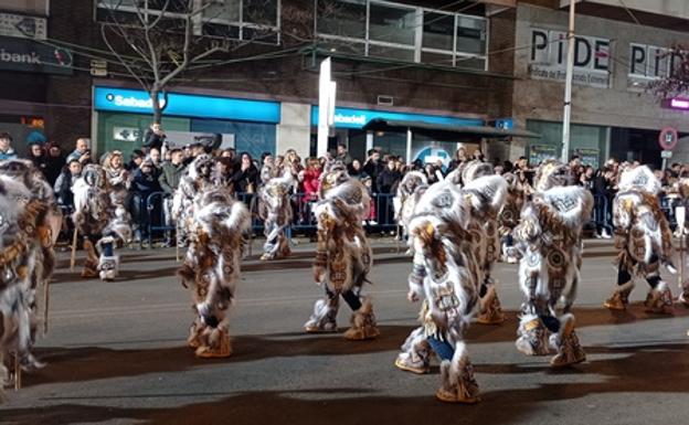 El Vaivén gana el desfile infantil de comparsas