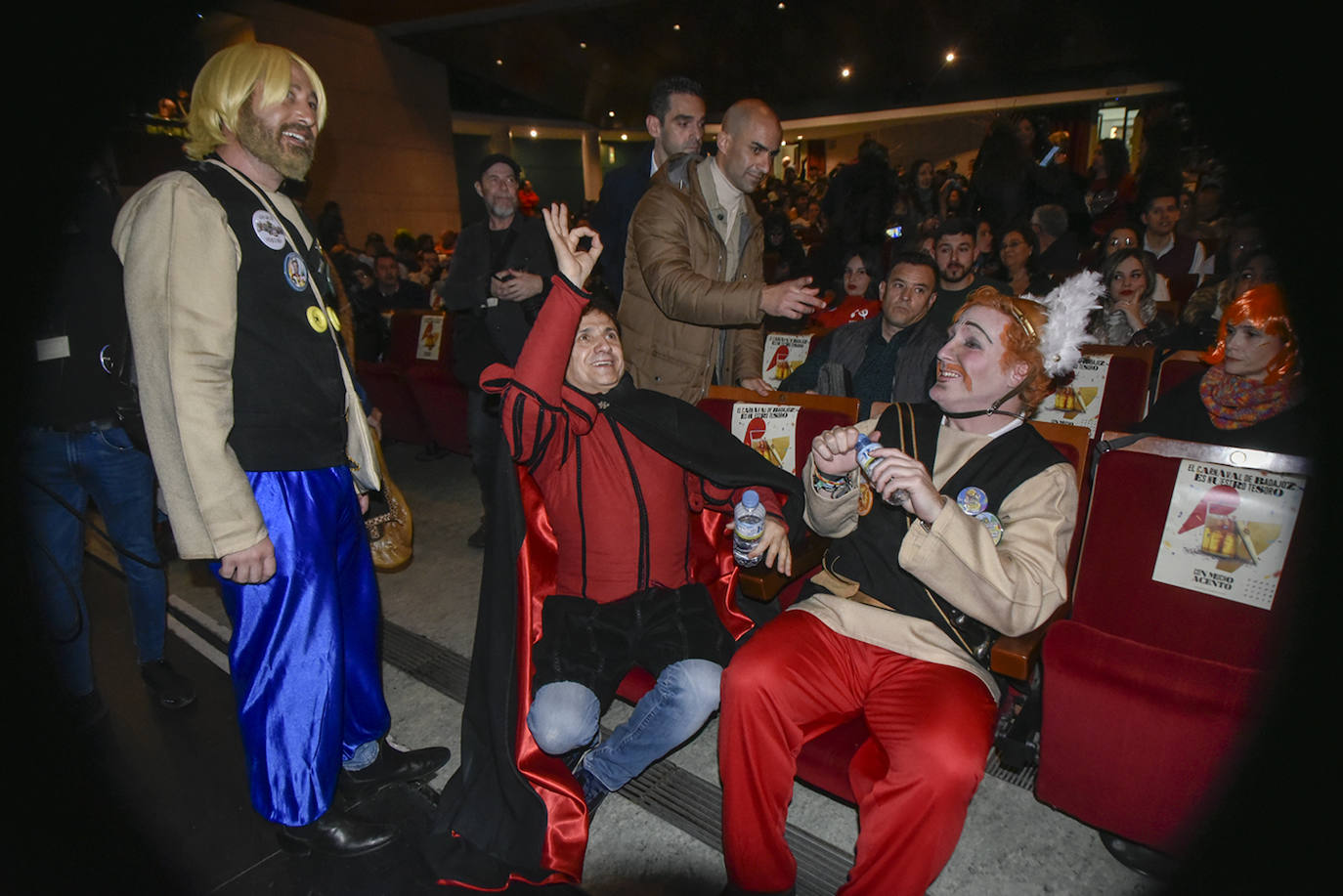 Imágenes de la final del concurso de Murgas del Carnaval de Badajoz