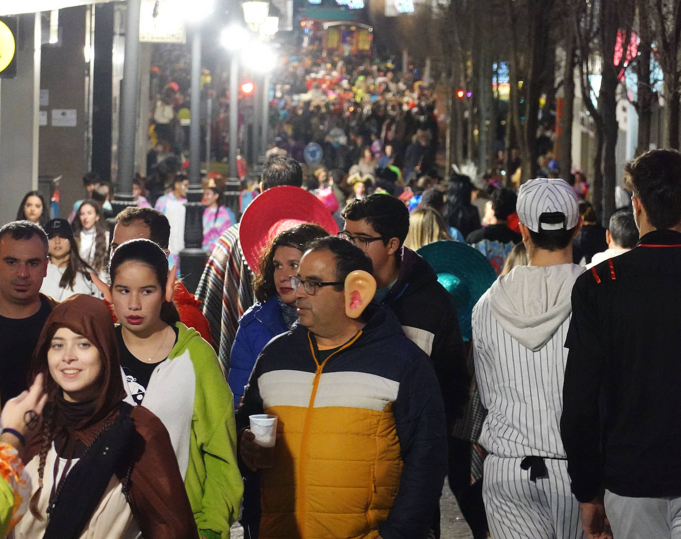 Carnaval | Imágenes de la noche de sábado en Badajoz