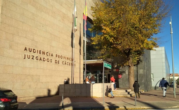 Se cuestiona la prueba de fuerza realizada en Cáceres a un supuesto agresor sexual