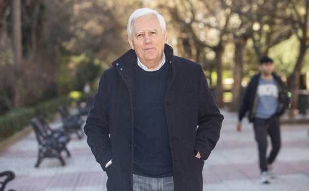 Felipe Vela: «Mi vuelta a la política no beneficia al PSOE en absoluto»