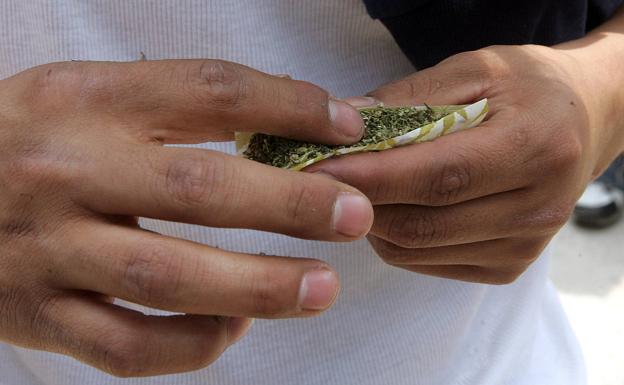 Tres vecinos de Montijo se enfrentan a penas de hasta cuatro años y medio de cárcel por traficar con drogas