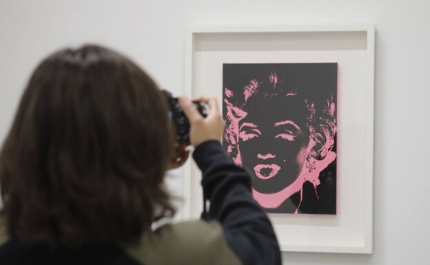 La Marilyn de Warhol ilumina la nueva exposición del Helga de Alvear en Cáceres