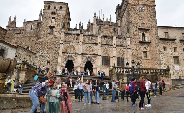 A monseñor Cerro Chaves